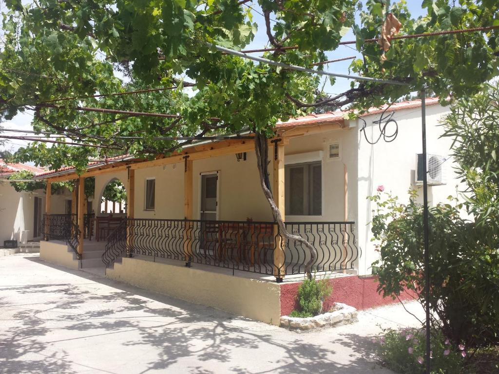 Studios Dimitraki Skala Rachoni  Pokoj fotografie