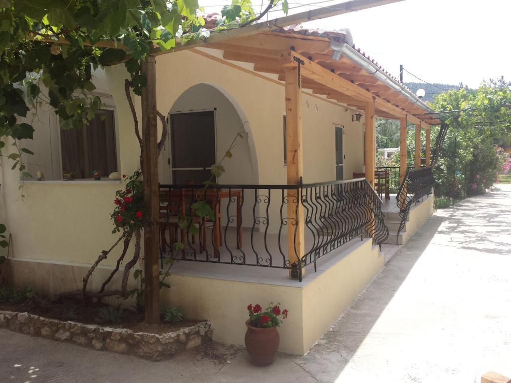 Studios Dimitraki Skala Rachoni  Pokoj fotografie